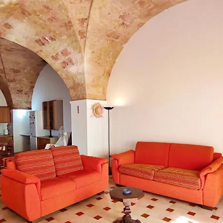 Casa Ottavio - A 100 Metri Dal Centro Storico E Vicina Al Mare Tiggiano